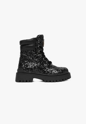 Juicy Couture, JUICY COUTURE BOOTS GIRL BLACK 5906751373842 - Veterboots - black