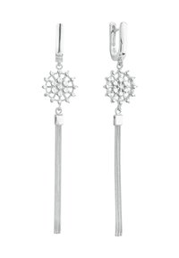 Orecchini a goccia in argento con parte superiore a forma di fiocco di neve decorata con perle e frange a catena che scendono, per un tocco di profondità e movimento.