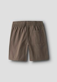 Name it Short - walnut