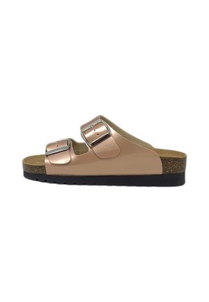 Sandalo slip-on con due cinturini regolabili color oro rosa, fibbie argento, sottopiede in sughero e suola nera.