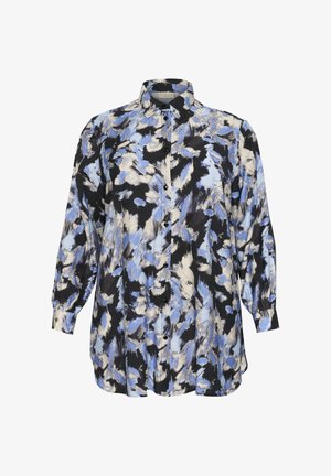 Blouse à manches longues en tissu léger ; présente un motif abstrait bleu, noir et crème avec un col et une patte de boutonnage.