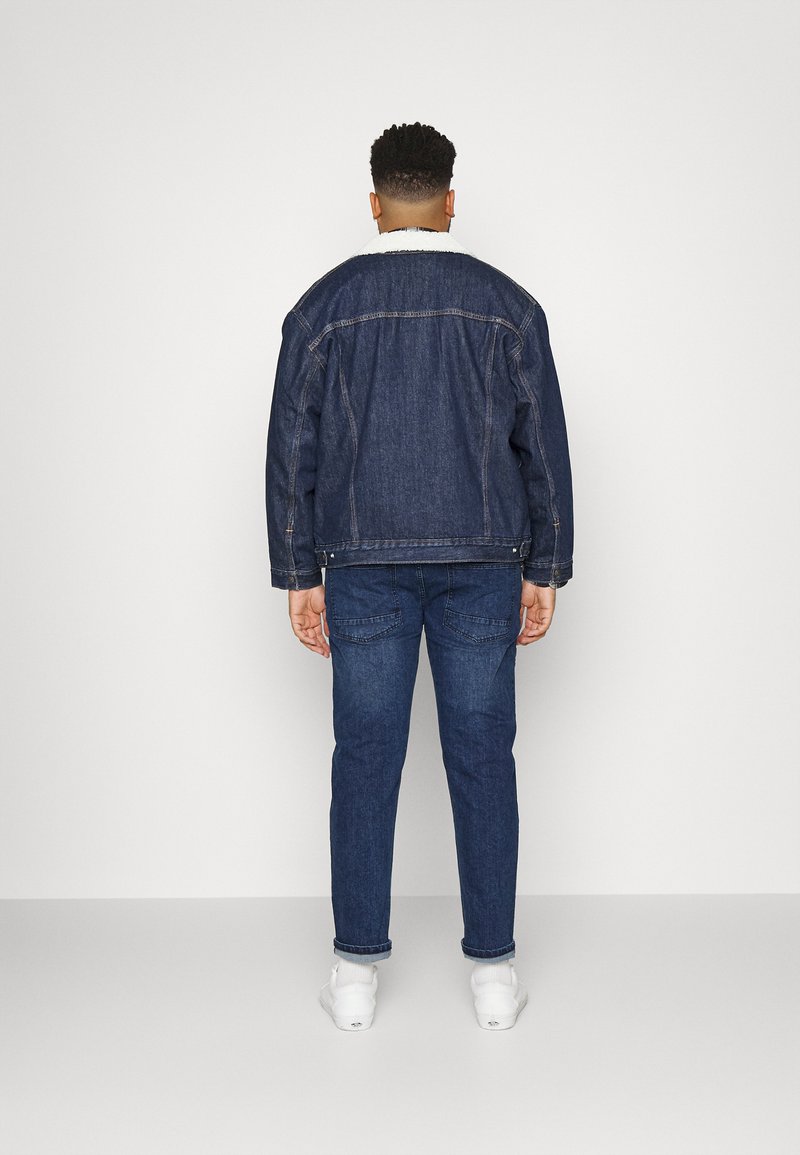 Herren Leichte Jacken | Levi's® Plus BIG SHERPA TRUCKER Jeansjacke rockridge/dark-blue denim - GH45110 Herren Leichte Jacken | Levi's® Plus BIG SHERPA TRUCKER Jeansjacke rockridge/dark-blue denim - GH45110