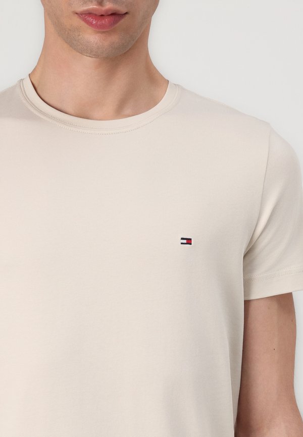 STRETCH SLIM FIT TEE - Basic T-shirt - newsprint3