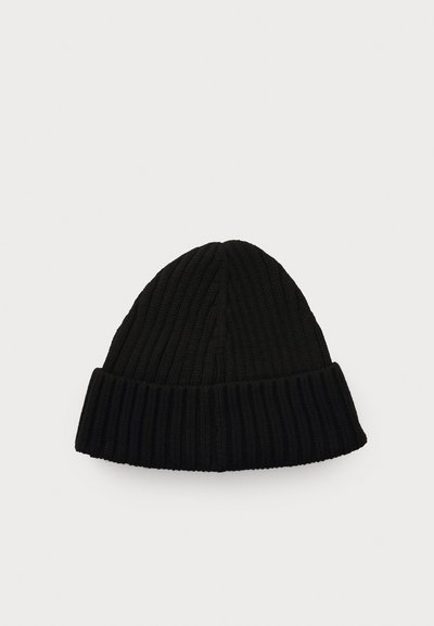 Must have musterniga musterniga musterniga.  Musterniga.  Brimi har tatti selge ta peal.