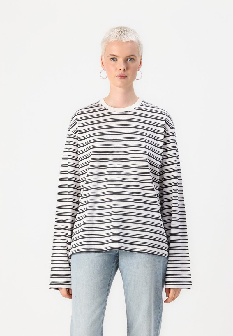 Weekday - DANYA STRIPED BOXY  - Topper langermet - white light, Forstørre