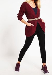 ONLY Strickjacke - dark red