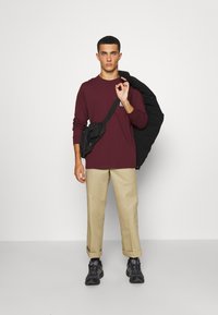 Carhartt WIP POCKET - Camisola de manga comprida - wine