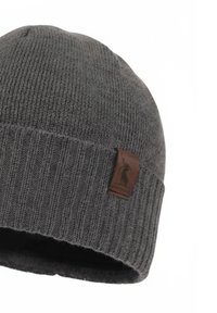 Cappello a berretto grigio in maglia con una texture a coste, caratterizzato da un'etichetta in pelle marrone con un logo di cervo. Tessuto morbido con design a risvolto.