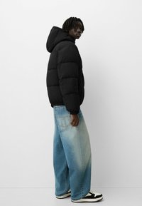 Thumbnail Image 3
