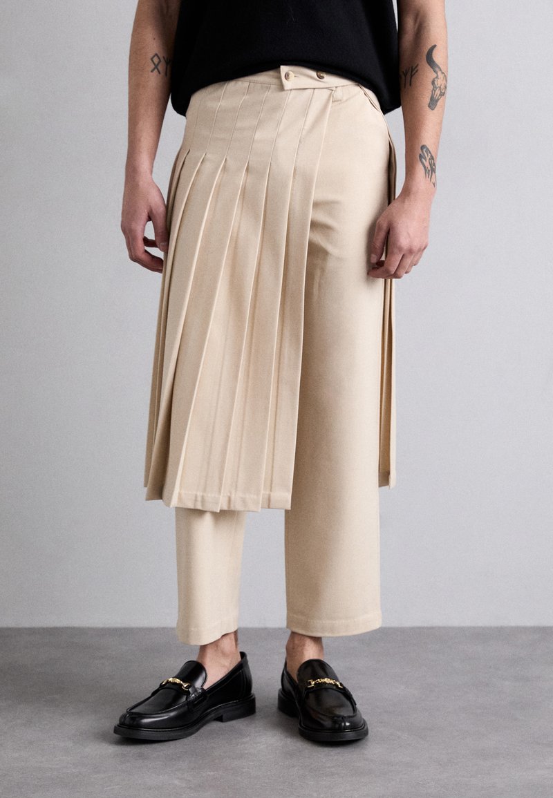 Dipanni Skirt Trousers