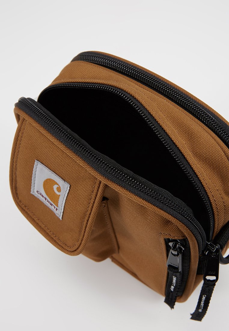 Carhartt Wip Essentials Bag Small Unisex Umhangetasche Hamilton Brown Braun Zalando At