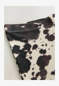 Non selezionato, cow print