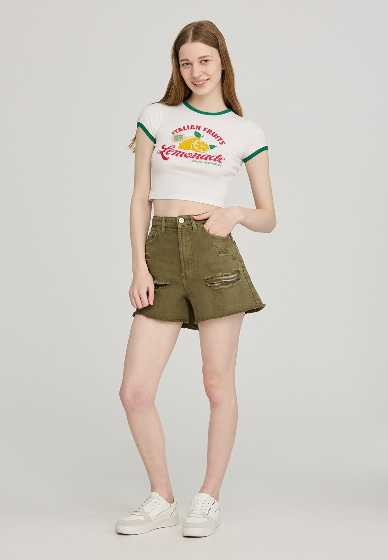 Terranova CON STRAPPI Shorts di jeans verde militare/verde