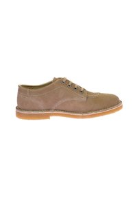 Scarpa in suede marrone con lacci, cuciture a contrasto, punta arrotondata e suola in gomma. Caratterizzata da un profilo basso e un design classico.