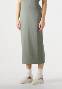 InWear AidaIW Skirt - Ceruzaszoknya - groen