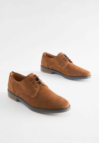 Next DERBY  - REGULAR FIT - Fűzős cipők - tan brown
