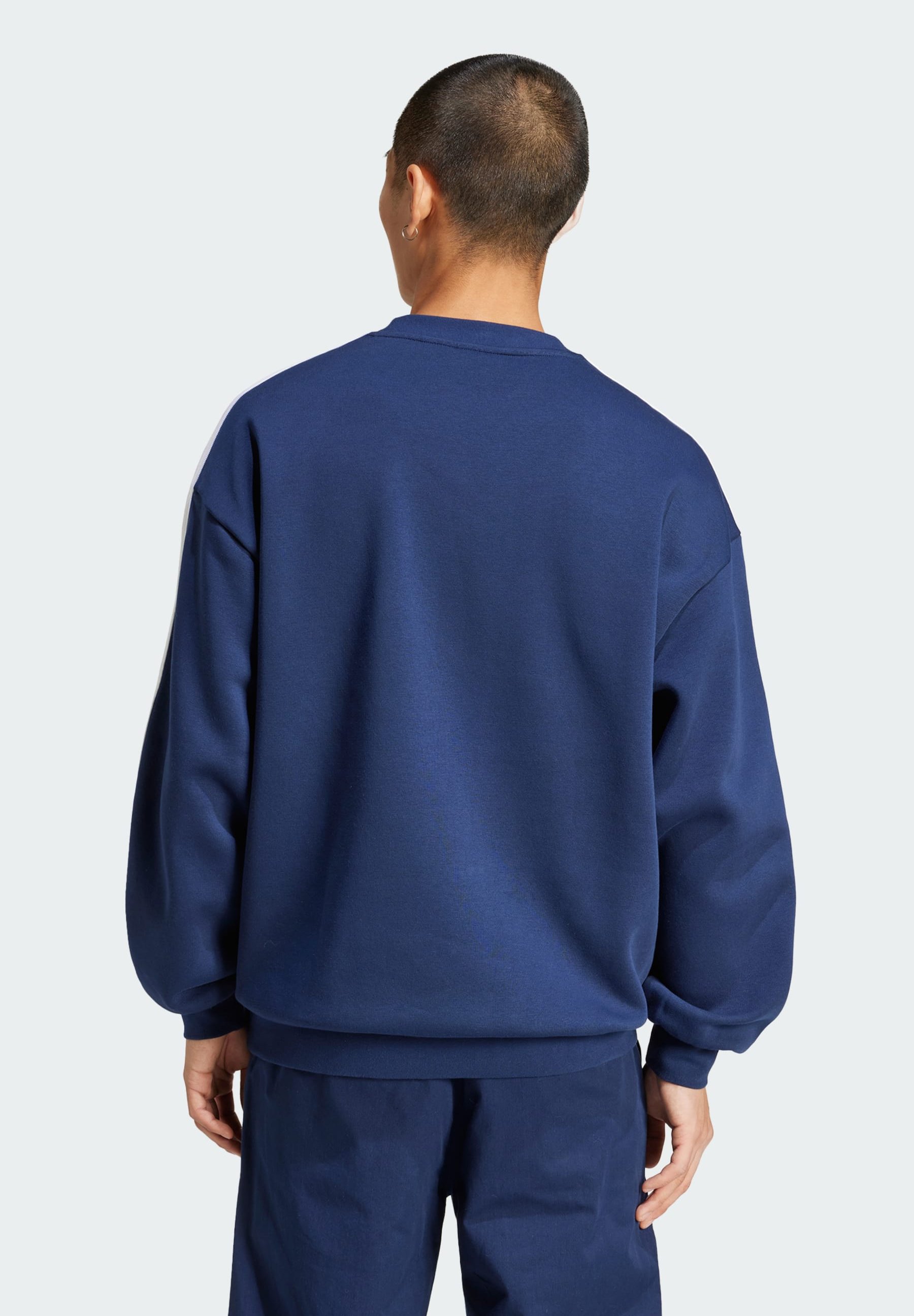 ★adidas★ Oversized crew sweatshirt night indigo ADIDAS ORIGINALS Adicolor Oversized Crew Sweatshirt Night