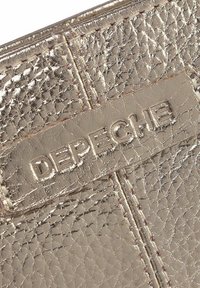DEPECHE Psaníčko - champagne