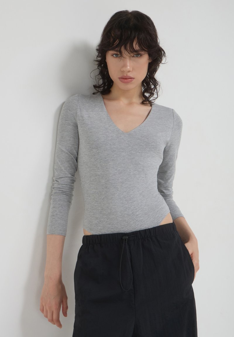 Calliope À COL EN V - Maglietta a manica lunga - gris