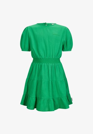 Grünes, kurzärmliges Kleid mit gesmocktem Taillenbund, gestuftem Rock, weichem Material und Knopfverschluss hinten.