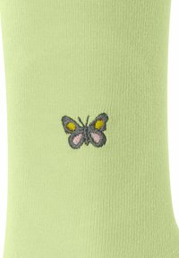 Chaussette en coton vert avec un petit design de papillon brodé en gris, rose et jaune. Texture lisse avec un motif côtelé.
