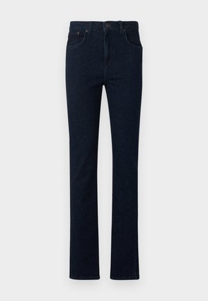 Jeans in denim blu scuro con un design a gamba dritta, cinque tasche e chiusura con zip, caratterizzati da un bottone superiore classico e dettagli di cucitura minimi.