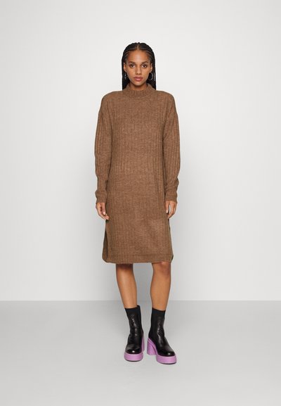 Pieces Pcellen Dark Olive Ls O-Neck Knit