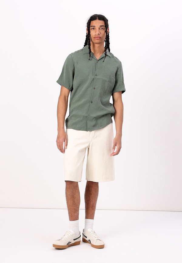 ONSTASH SHIRT - Shirt - cypress2