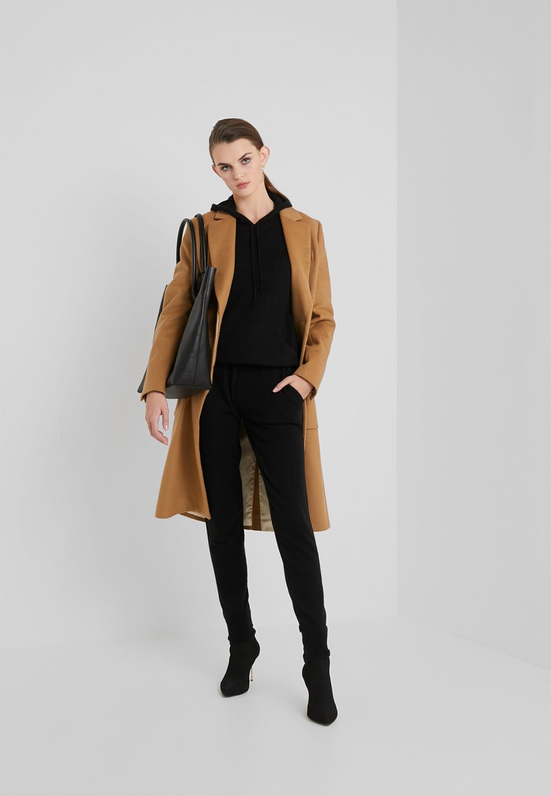 Damen Sweatshirts | Davida Cashmere FRONT POCKET HOODIE Kapuzenpullover black/schwarz - MT47199 Damen Sweatshirts | Davida Cashmere FRONT POCKET HOODIE Kapuzenpullover black/schwarz - MT47199