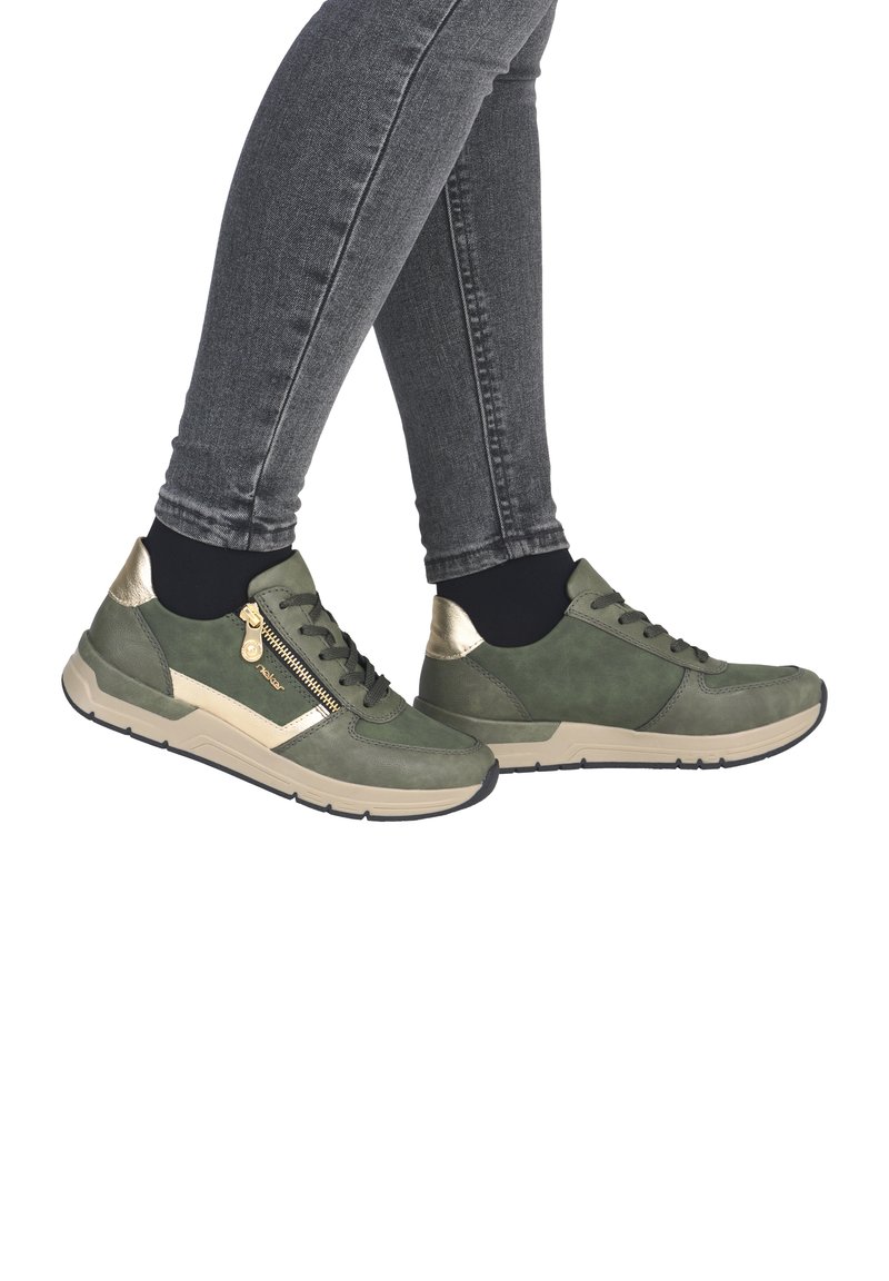 Rieker Baskets basses - grün