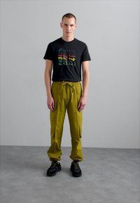 PS Paul Smith MENS SLIM FIT - Μπλουζάκι με στάμπα - blacks