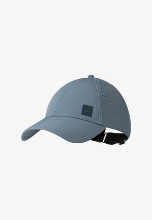 Hellblaues Baseballcap mit gebogenem Schirm, seitlichen Belüftungslöchern, verstellbarem schwarzem Riemen und kleinem quadratischem Logopatch auf dem Frontpanel.
