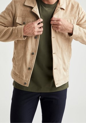 Lichte jas - beige