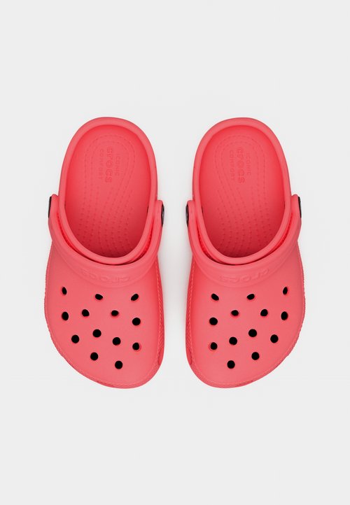 Crocs CLASSIC - Pool slides - guava — foto 5