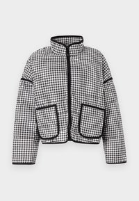 Δεν επιλέχθηκε, night blooms