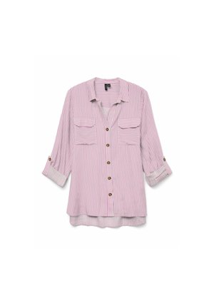 Cămașă button-up în dungi roz și alb, cu două buzunare pe piept, nasturi aurii și mâneci rulată, având tivul despicat și o textură a materialului moale.