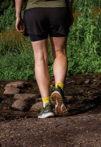 Danish Endurance 3-PACK  - Calcetines de deporte - green/grey/yellow