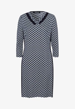 MIT MODERNEM STRUKTURMUSTER - Shift dress - blue