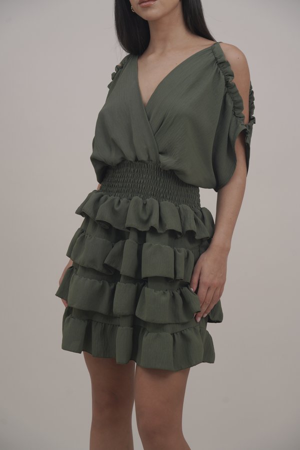 CRUISE SANJILA RUFFLE DRESS - Cocktail dress / Party dress3