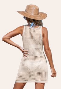 Cupshe SLEEVELESS CUTOUT COVER-UP - Accessorio da spiaggia - apricot