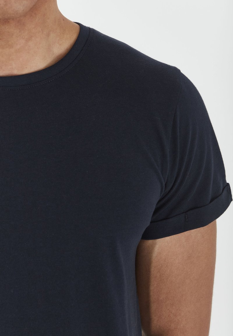 Mo-Lt-Dr: 1/12 Scuro Rosso Manica Lunga Camicia Per 6 " Slim Action