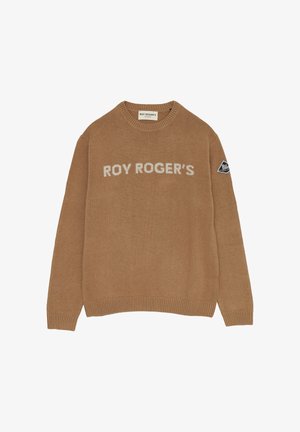 Maglione lavorato a maglia color beige con colletto rotondo, caratterizzato dalla scritta "ROY ROGER'S" in bianco e un'etichetta in tessuto nera sulla manica sinistra.