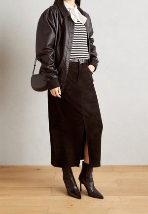 Jupe en cuir - black