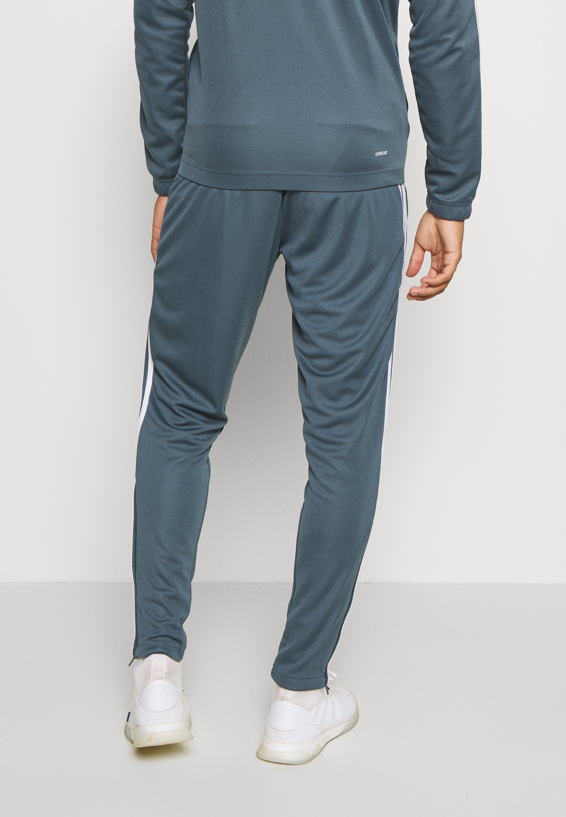 adidas Performance TIRO AEROREADY SPORTS TRACKSUIT SET adidas Performance TIRO AEROREADY SPORTS TRACKSUIT SET