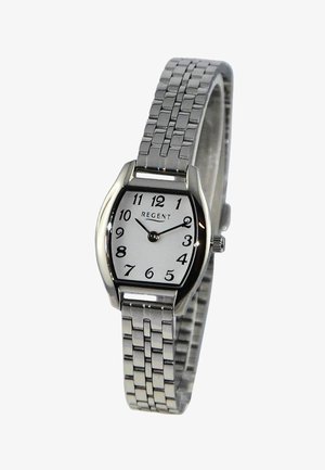 Montre-bracelet à bracelet en métal argenté avec un cadran carré blanc, des chiffres noirs, et la marque "Regent", affichant l'heure 10:10.
