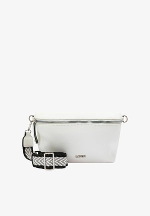 Biała skórzana torba na ramię z srebrnym zamkiem oraz regulowanym paskiem w czarno-biały wzór w jodełkę.