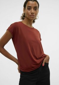 Vero Moda VMAVA PLAIN - T-shirt basic - fired brick