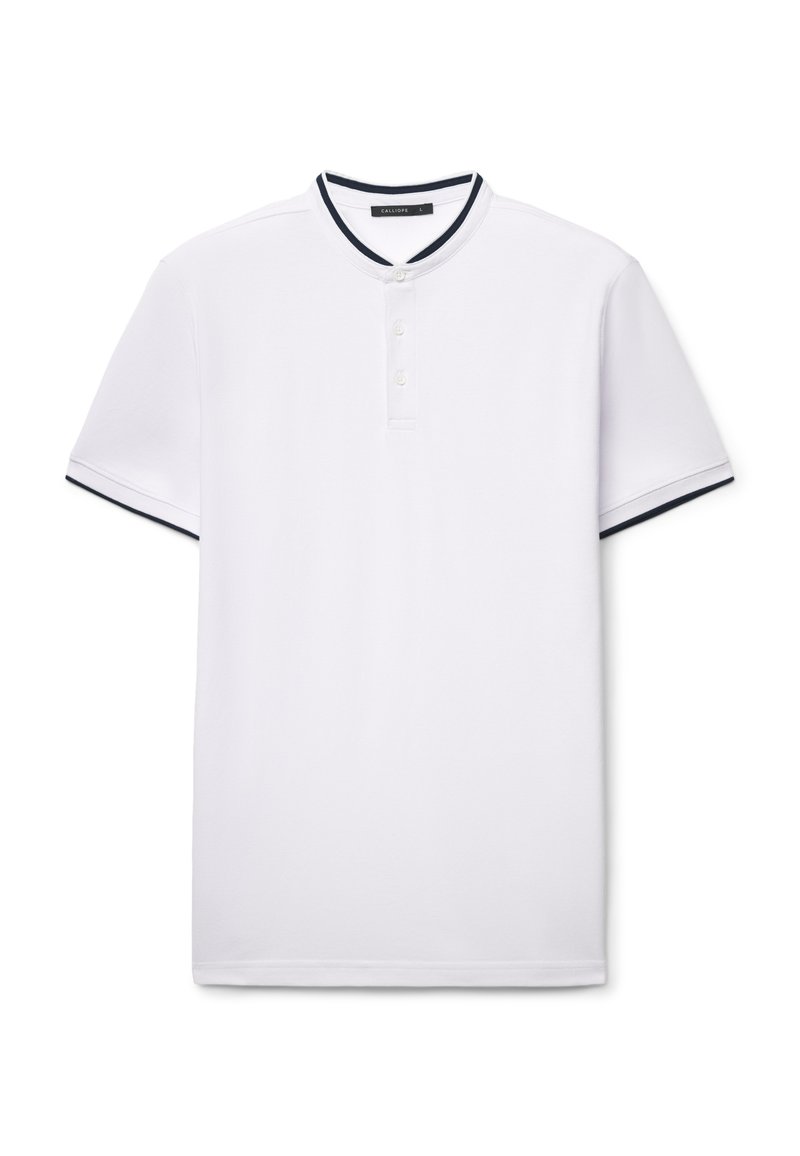 Polo bianca a maniche corte con colletto rotondo, rifinita con un bordo navy, chiusura con tre bottoni e tessuto liscio e strutturato.