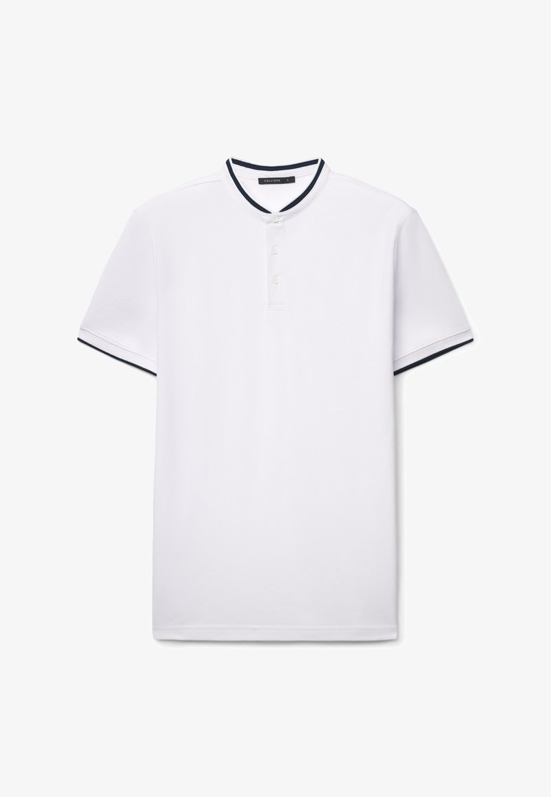 Polo bianca a maniche corte con colletto rotondo, rifinita con un bordo navy, chiusura con tre bottoni e tessuto liscio e strutturato.