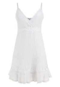 Weißes Kleid mit Spaghettiträgern, strukturiertem Stoff, plissiertem Design, gestickten Akzenten an der Taille und am Saum sowie einem ausgestellten Rüschensaum.